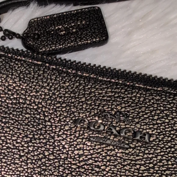 COACH Shimmering Gold & Black Wristlet, Zipper Closure & 2 Slip Pockets Inside - Picture 3 of 6